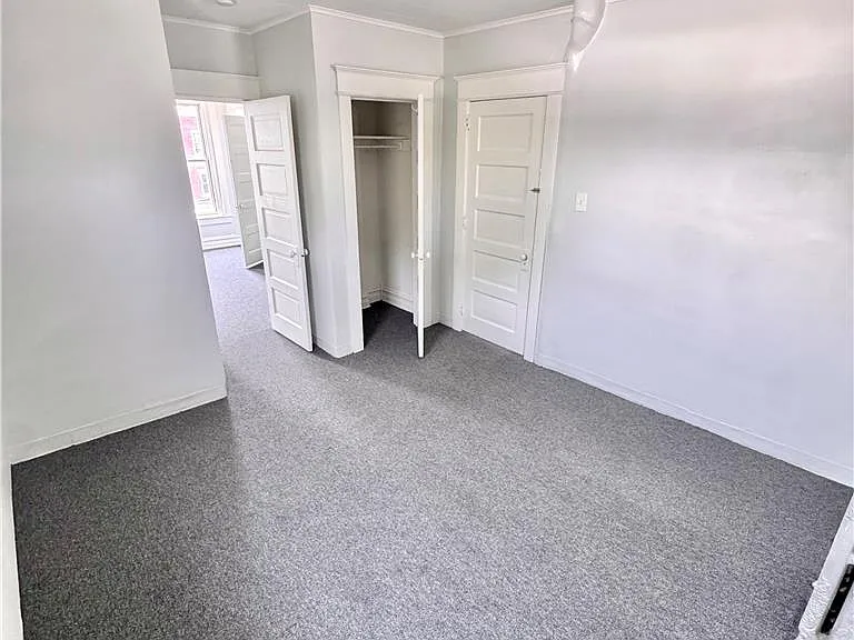 31 N 12th St #3 — Photo 12