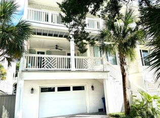 1548 Ocean Blvd, Saint Simons Island, GA 31522