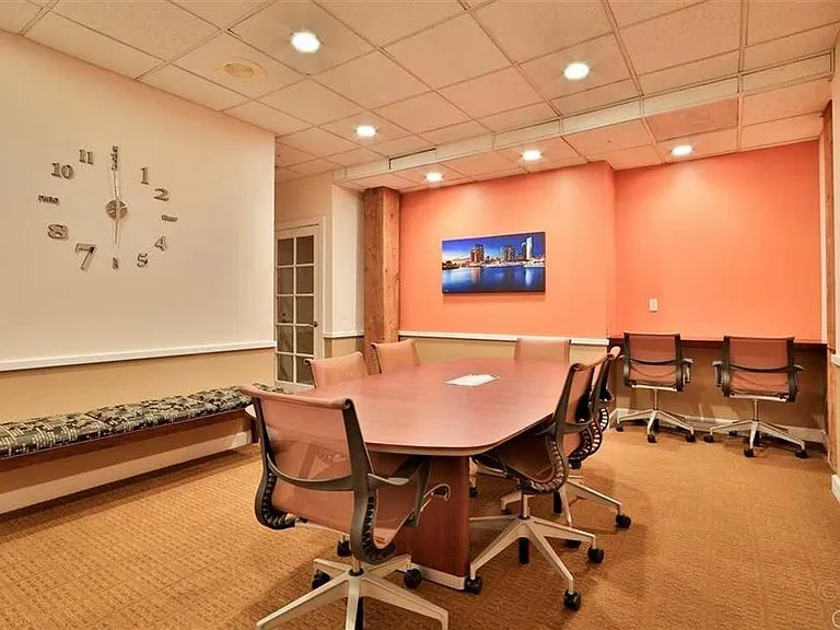 500 W Harbor Dr #318 — Photo 22