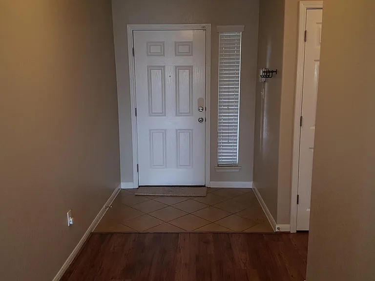 4003 Matson Mnr — Photo 18