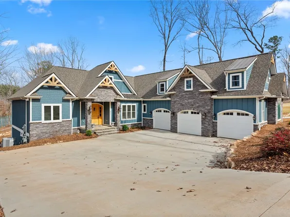 656 Bark Shed Trl, Seneca, SC 29672