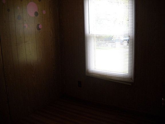 5th image of 119 Ross Ct