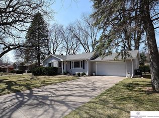 2302 S 88th St, Omaha, NE 68124