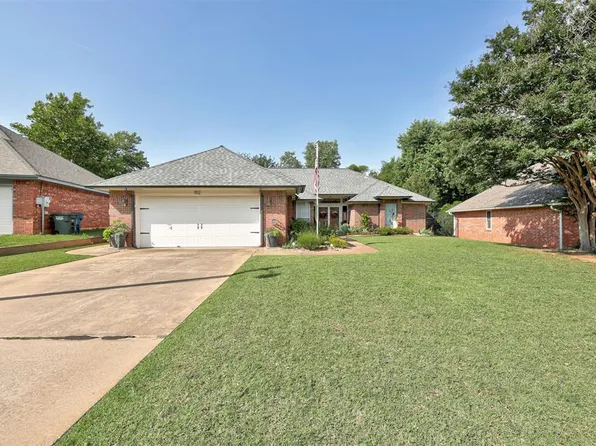 1112 Providence Ct, Edmond, OK 73003