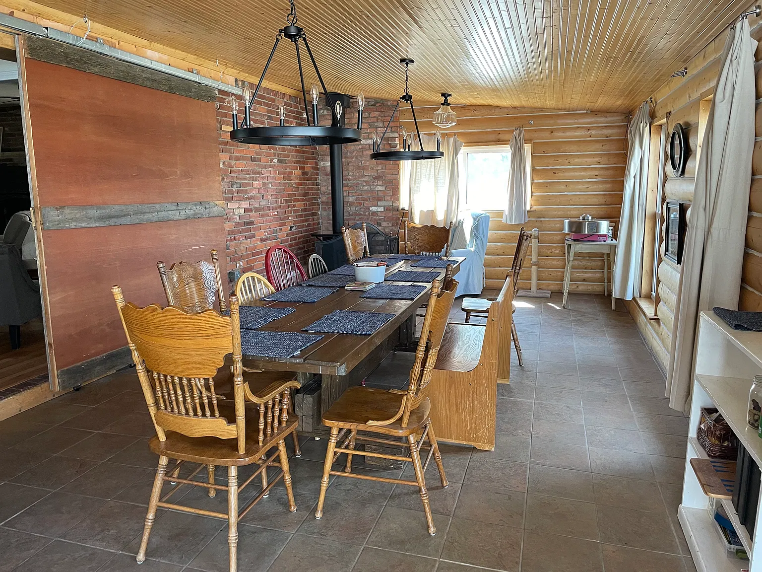5 bed, $2,800 — Photo 3