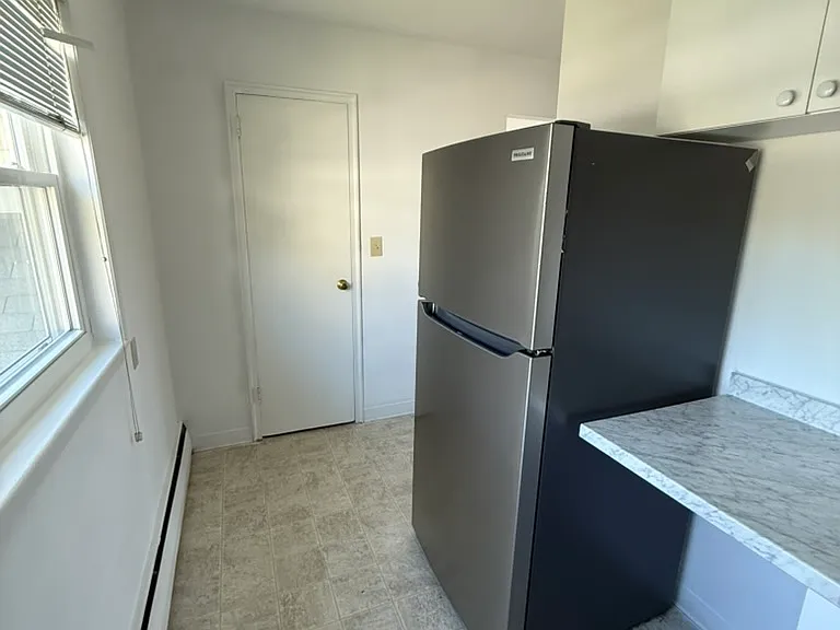 10 S Henry St #3 — Photo 13