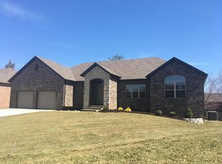 3376 Victoria Ct, Springfield, MO 65809