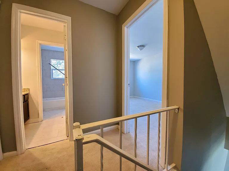 650 Village Place South Dr — Photo 7