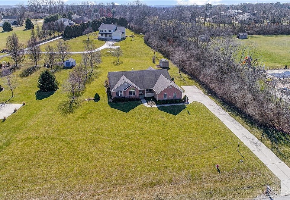 8269 Waynesboro Way, Waynesville, OH 45068 Zillow