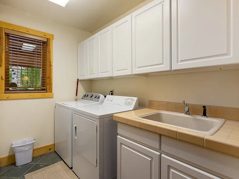 Laundry Room Cabinet