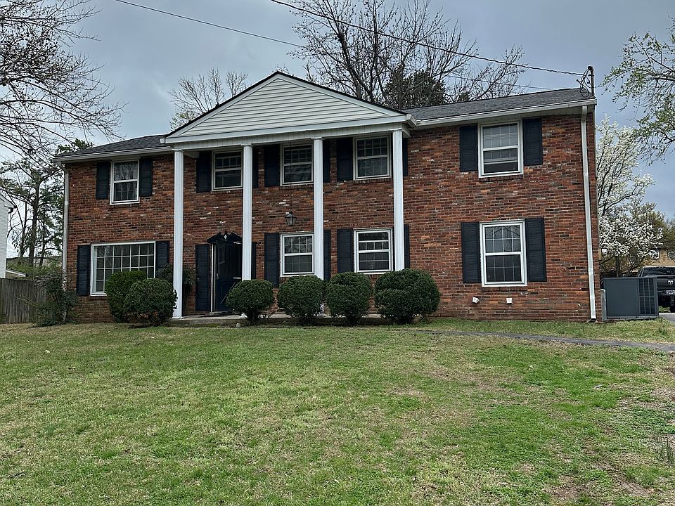 1st image of 373 Lynn Dr