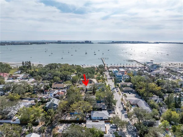 5325 31st Ave S, Gulfport, FL 33707