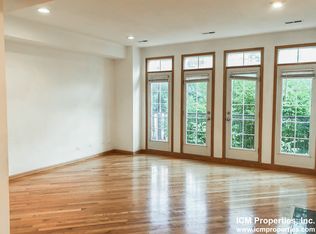 1438 W Belmont Ave #4, Chicago, IL 60657