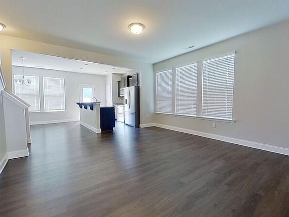 2nd image of 121 Polaris Ave