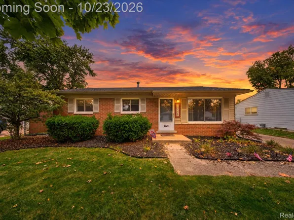 30328 Fairfax St, Livonia, MI 48152