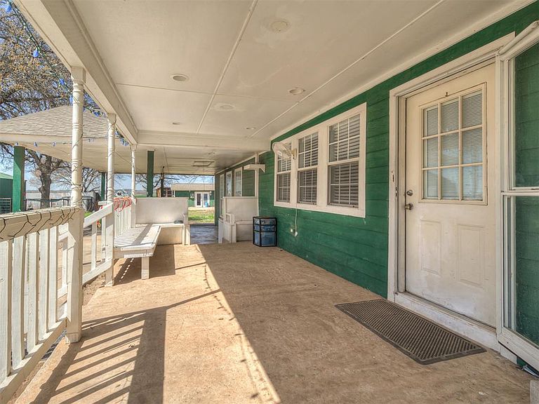 Listing photo 5