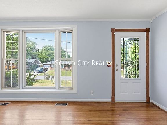 5th image of 7016 Bonnalake Dr #A