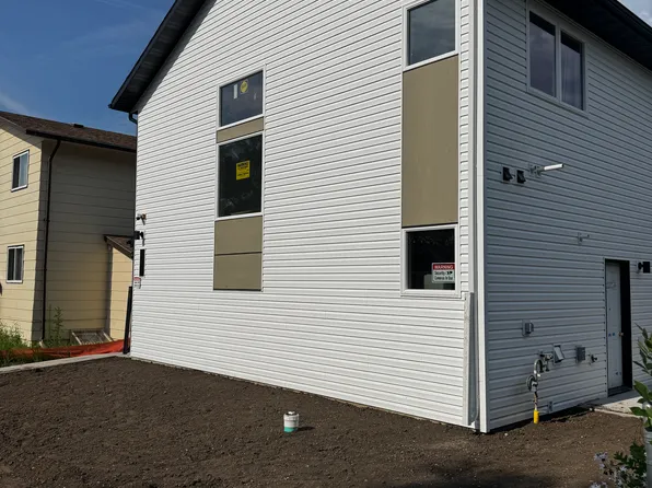 308 N 13th St, Bismarck, ND 58501