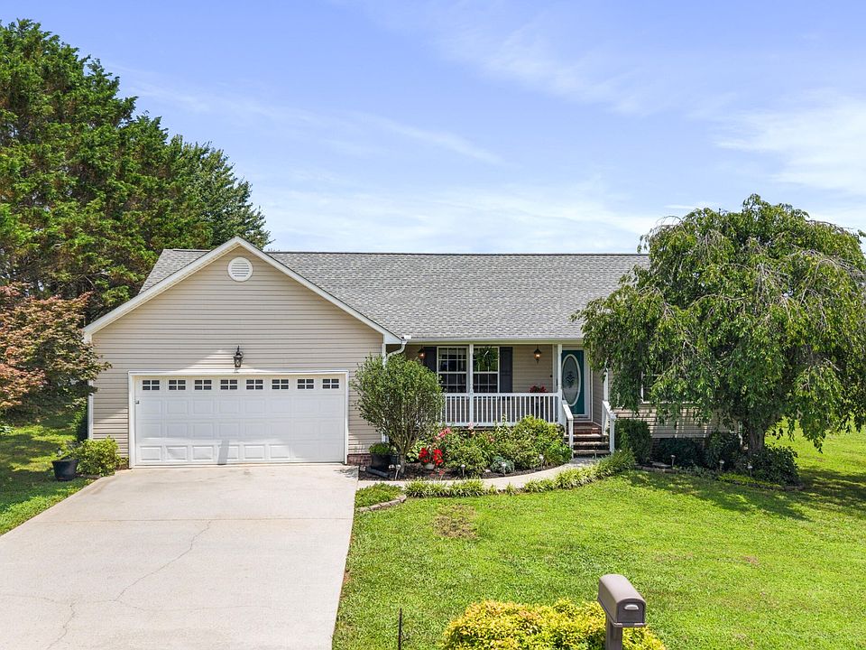1st image of 198 Country Meadows Dr SE