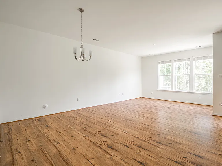 18352 Palisades Ct — Photo 12