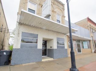 137 N Monroe St, Waterloo, WI 53594