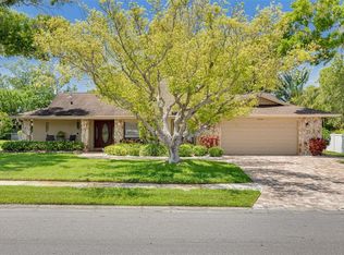 2550 Rolling View Dr, Dunedin, FL 34698