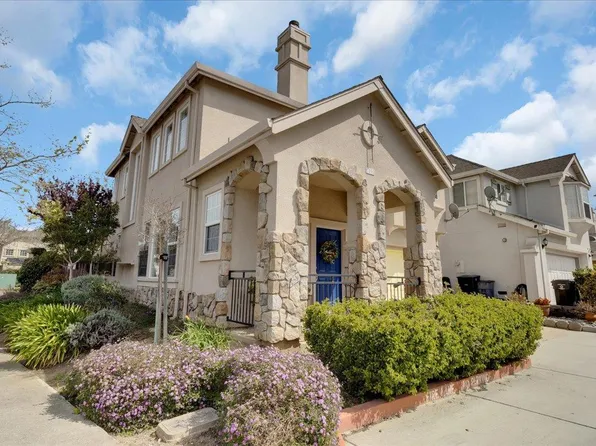 1898 Bradbury St, Salinas, CA 93906