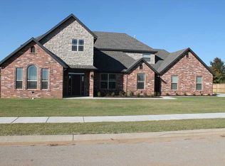1713 Gilligan Ave, Rogers, AR 72758