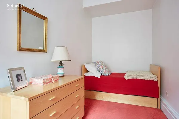 Sold by Sotheby's International Realty | media 22