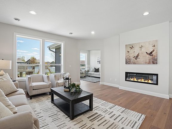 3rd image of 7386 Kahl Cir NE