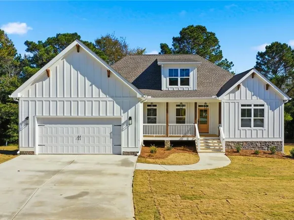 107 Bob White Dr, Calhoun, GA 30701