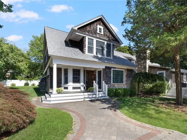 58 Dolphin Ave, Jamestown, RI 02835