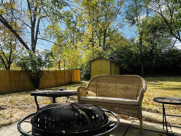 305 Lindy Blvd — Photo 12