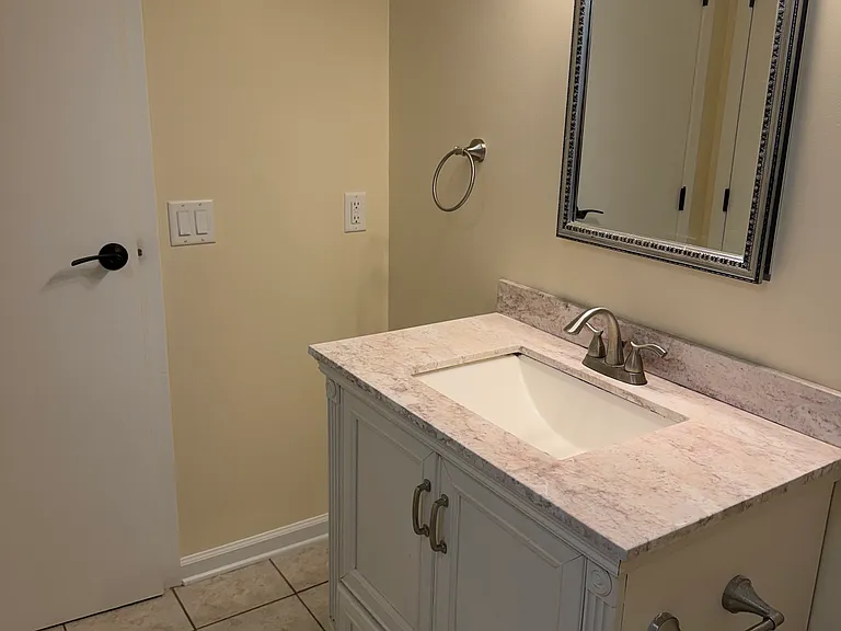 8711 Chloe Ct #8711 — Photo 10