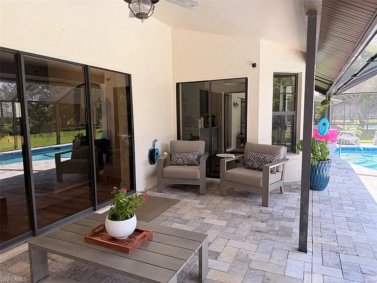 6560 Kestrel Cir — Photo 22