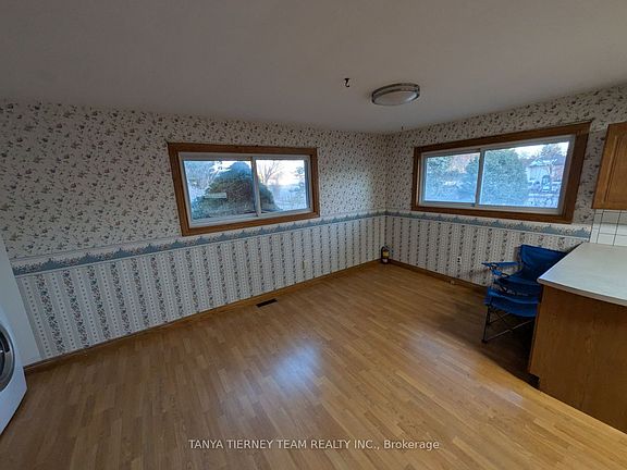 5th image of 1864 Manning Rd
