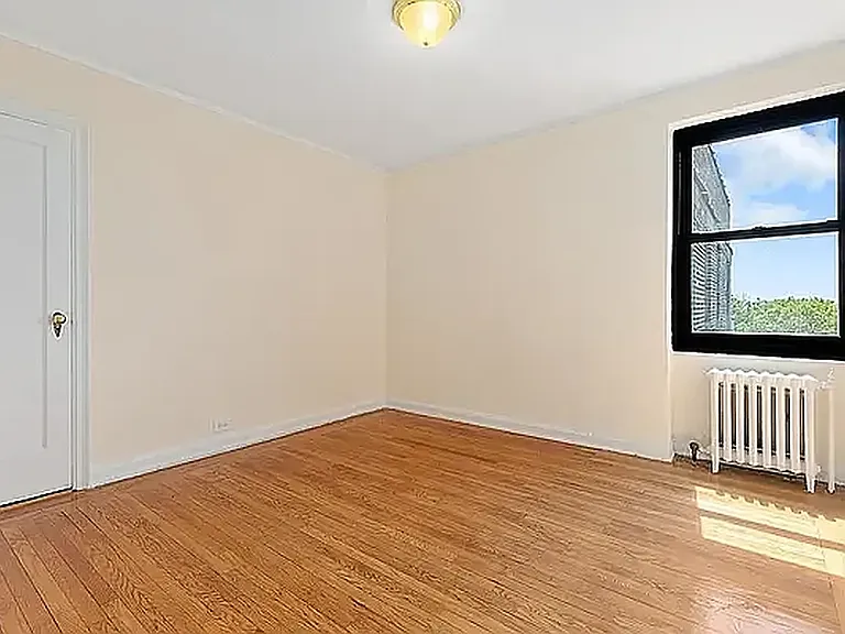 2728 Henry Hudson Pkwy #A31 — Photo 4