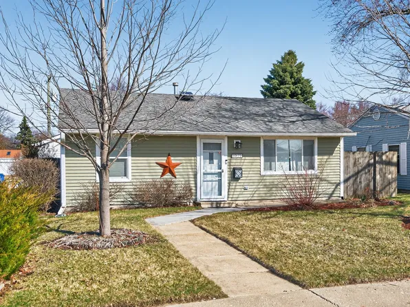 1021 E Taylor St, Dekalb, IL 60115