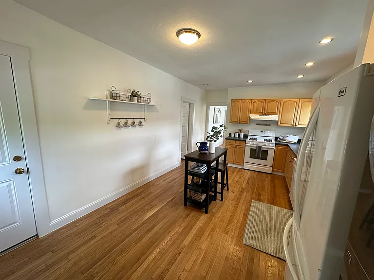 102 Grant St #B — Photo 12