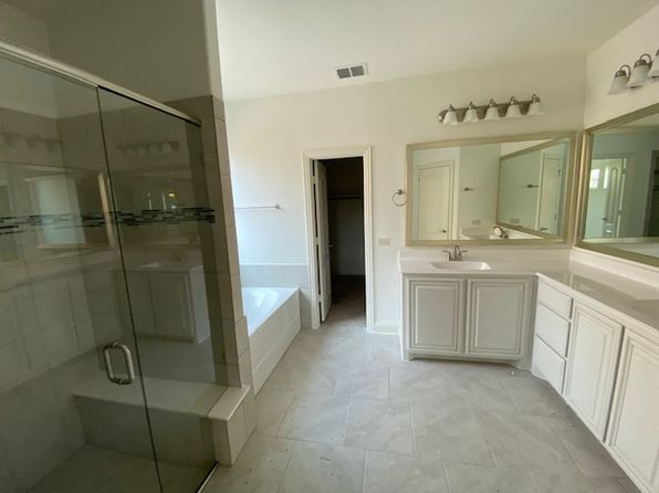 307 Bluewood Dr