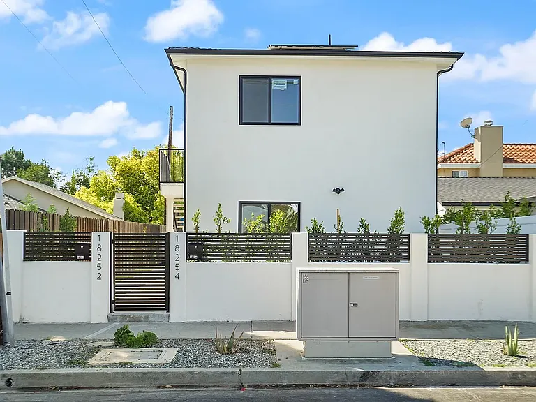 6266 Etiwanda Ave #18254 — Photo 3