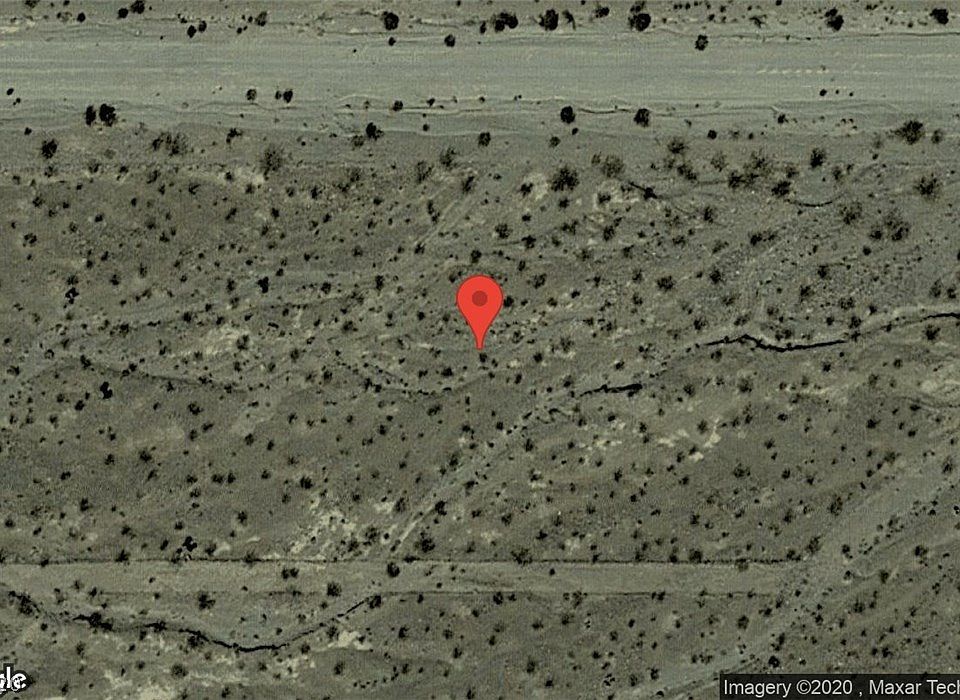 2nd image of 2421 E Saddleback Dr