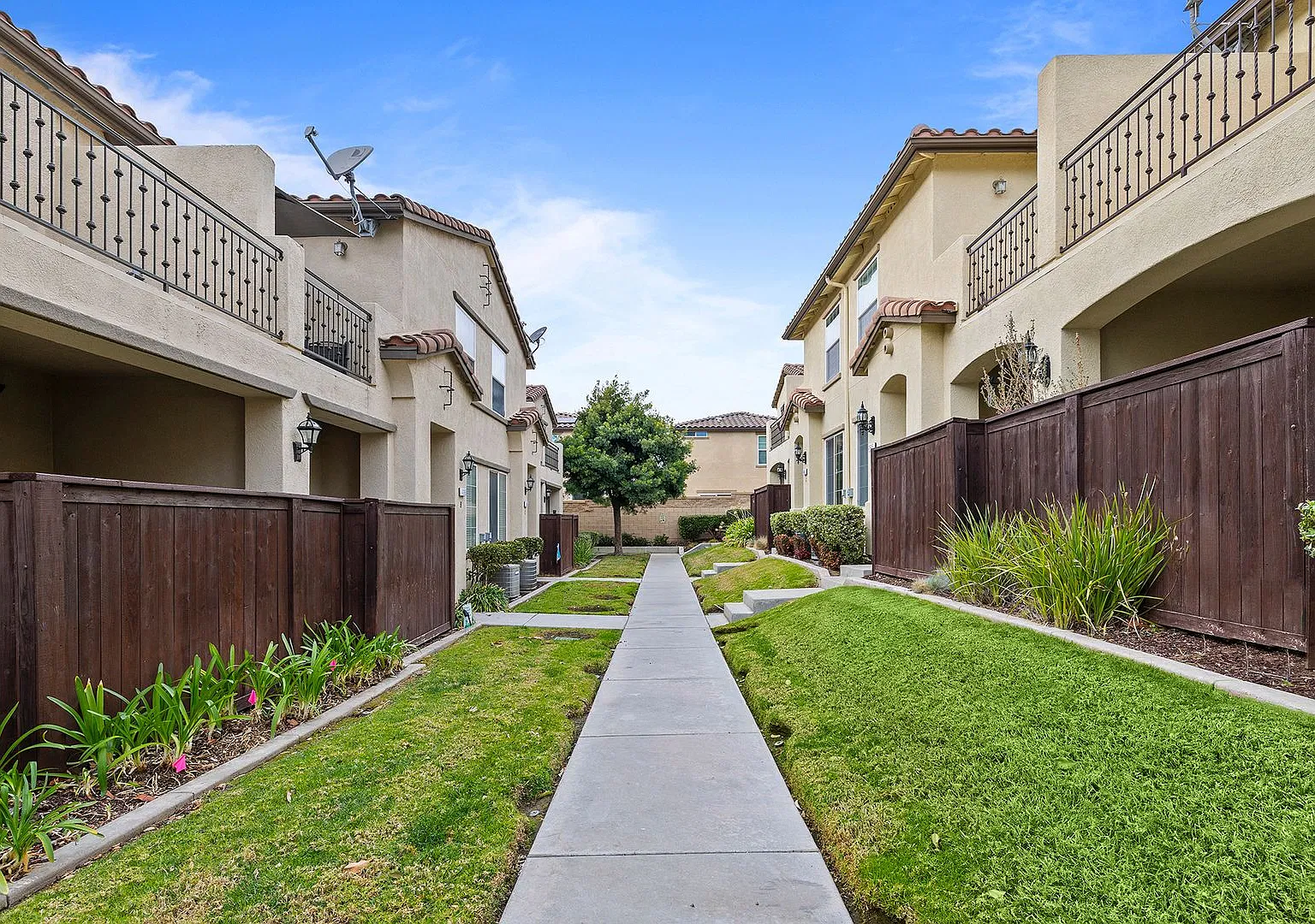 1630 sf of beauty you'll find in this Murrieta condo!! — Photo 3