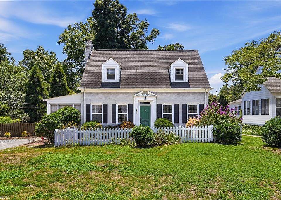 1st image of 2209 W Friendly Ave