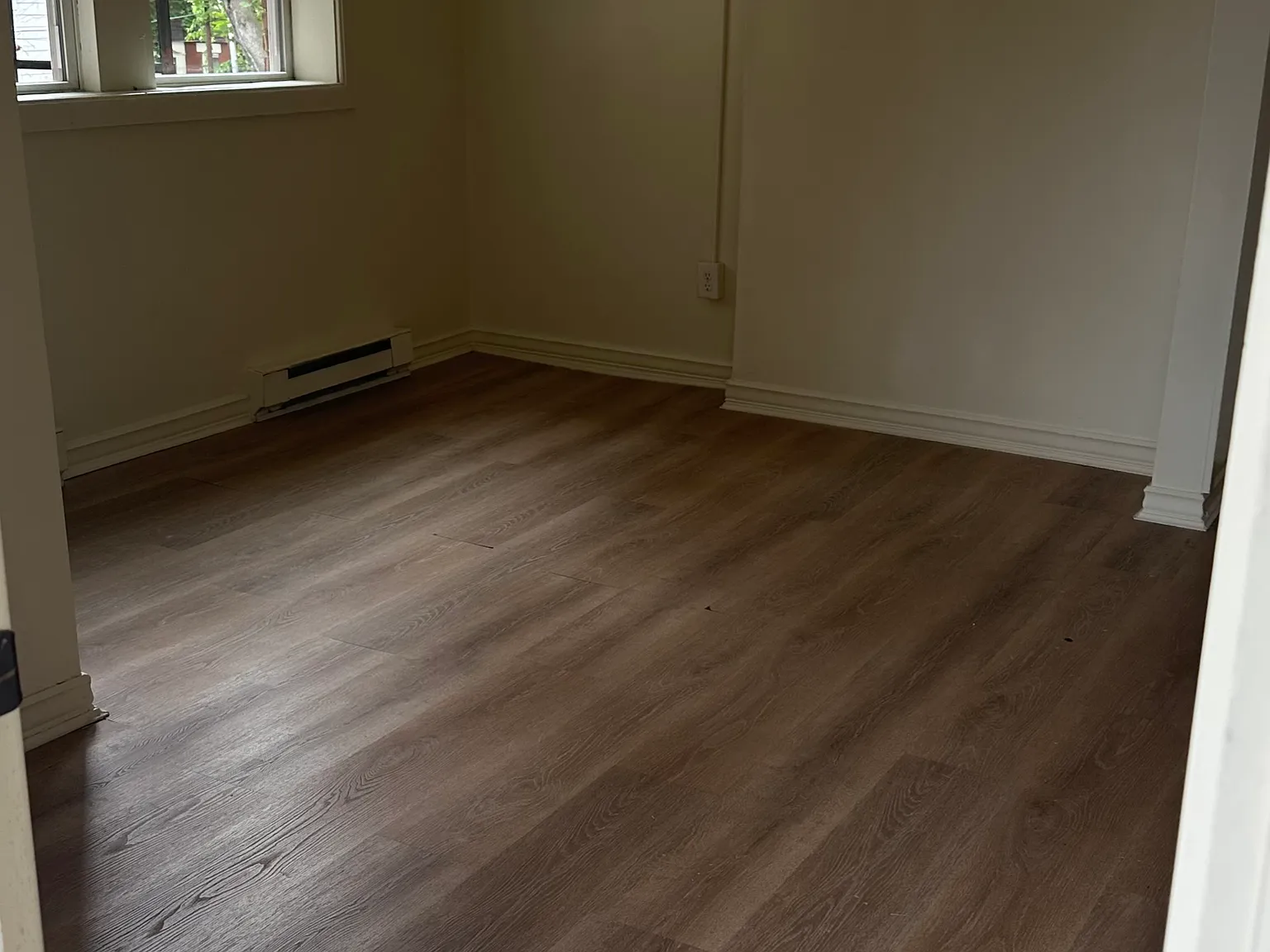 3 bed, $1,650 — Photo 2
