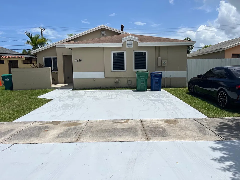 11424 SW 185th Ter