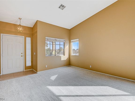 5th image of 3301 N Lingo St