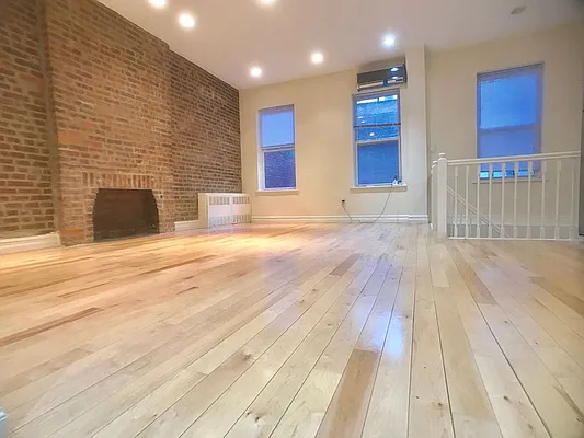 Rented by Mason Real Estate | media 37