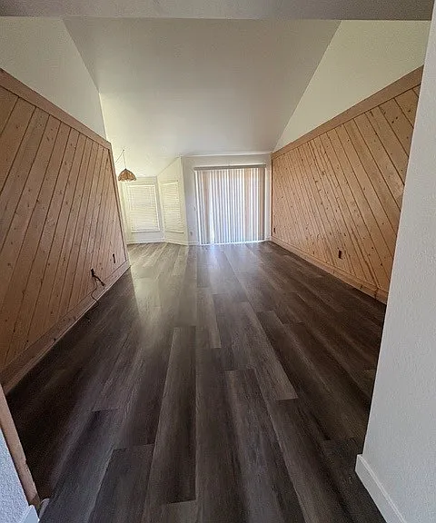 591 E Merrimac Ct — Photo 10
