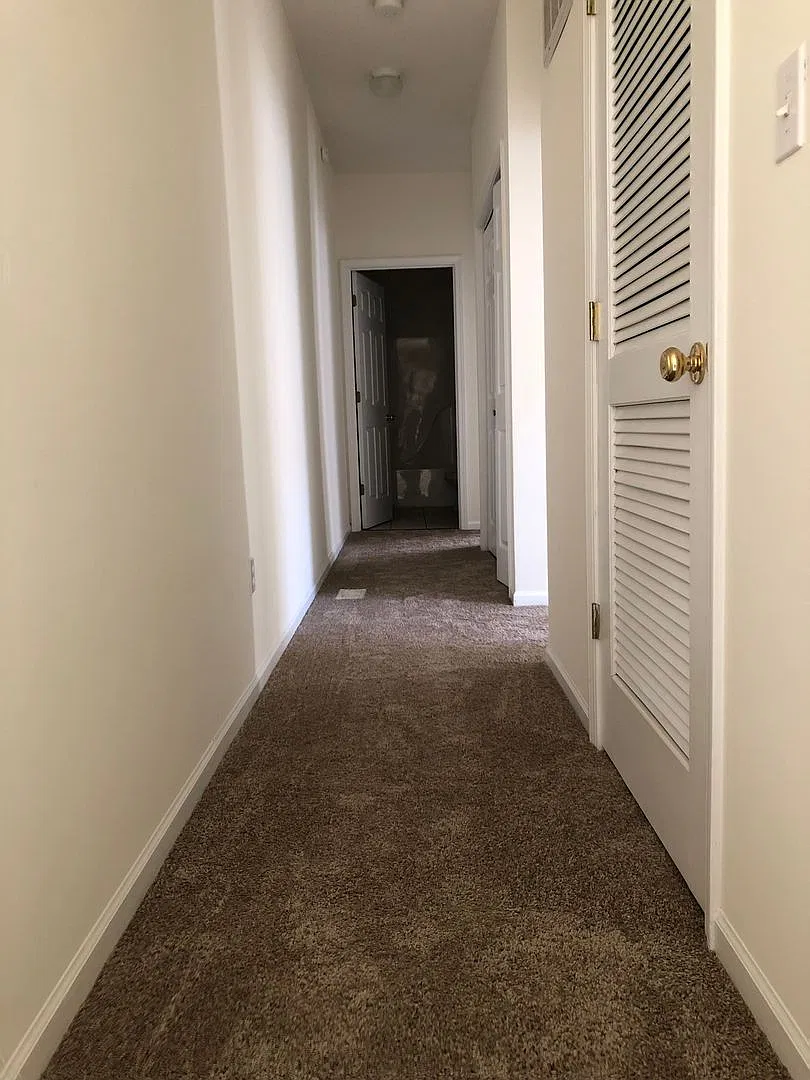 The Hill - 3 bed 2 bath Townhome — Photo 1